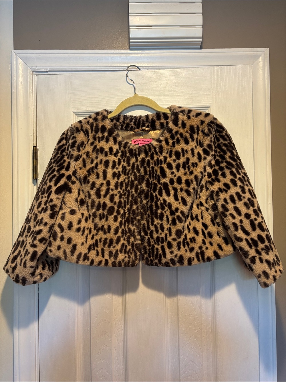 Betsey Johnson Vintage Y2K Leopard Print Faux Fur Crop Bolero Large